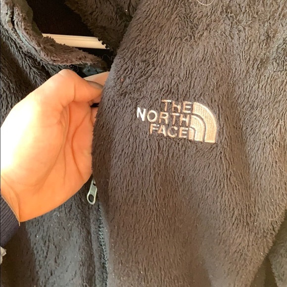 Black north face jacket - Picture 2 of 4
